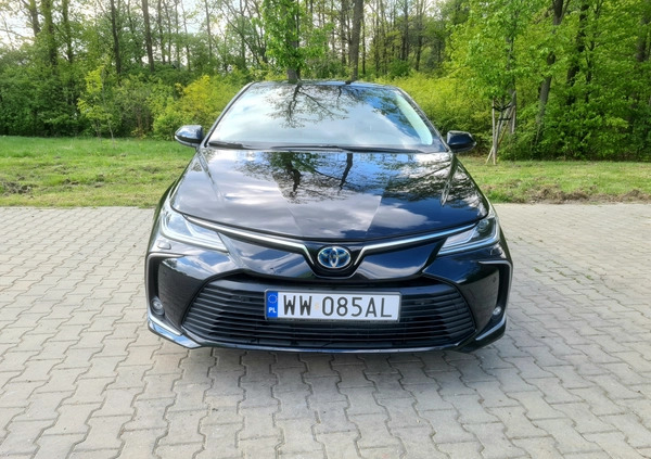 Toyota Corolla cena 98950 przebieg: 26100, rok produkcji 2022 z Warszawa małe 79